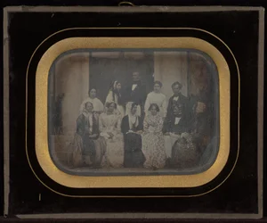 Portrait de groupe de dix membres du Cercle d